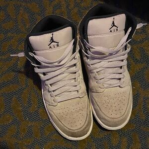 Jordan Sneakers in White and Black